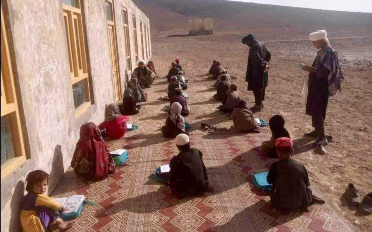 طالبان در قندهار دانش&zwnj;آموزان ضعیف را به مدرسه&zwnj;های جهادی می&zwnj;فرستند