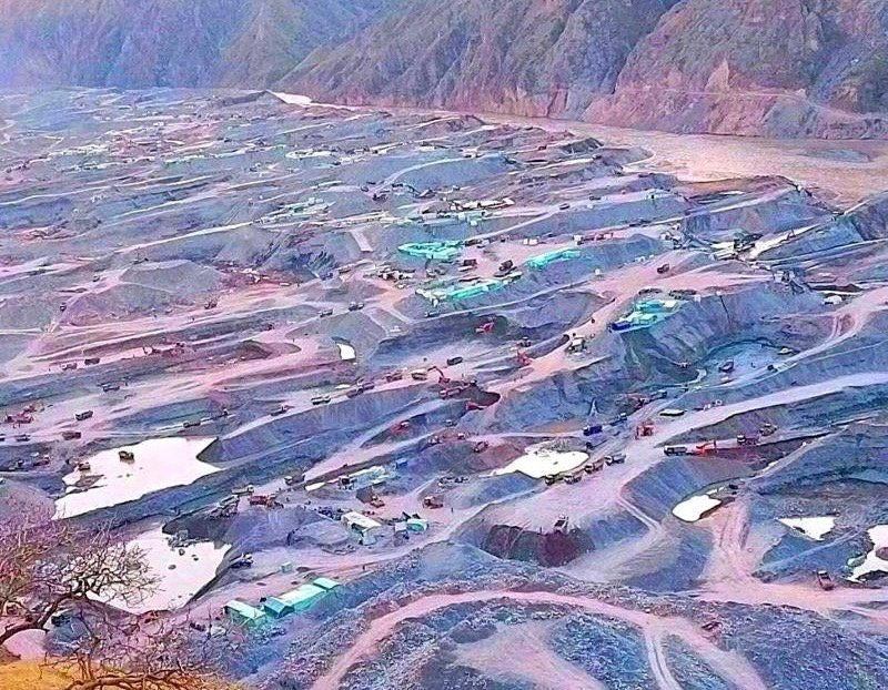 ملی&zwnj;سازی معادن؛ اشغالگری در لباس حفاظت