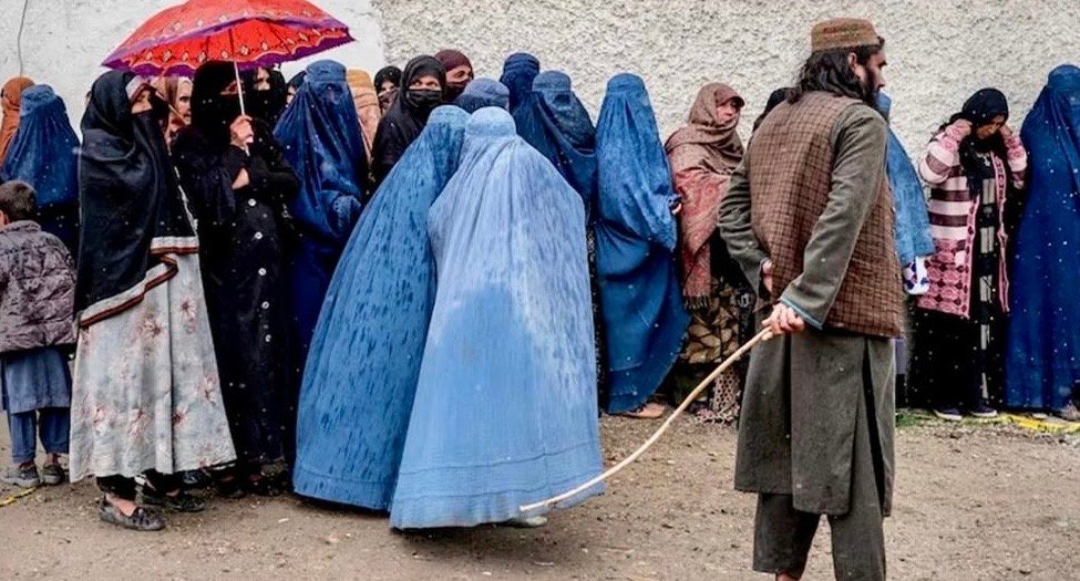 فرجام نیمی از یک سرزمین؛ چگونه محدودیت&zwnj;ها علیه زنان در افغانستان نهادینه شد؟