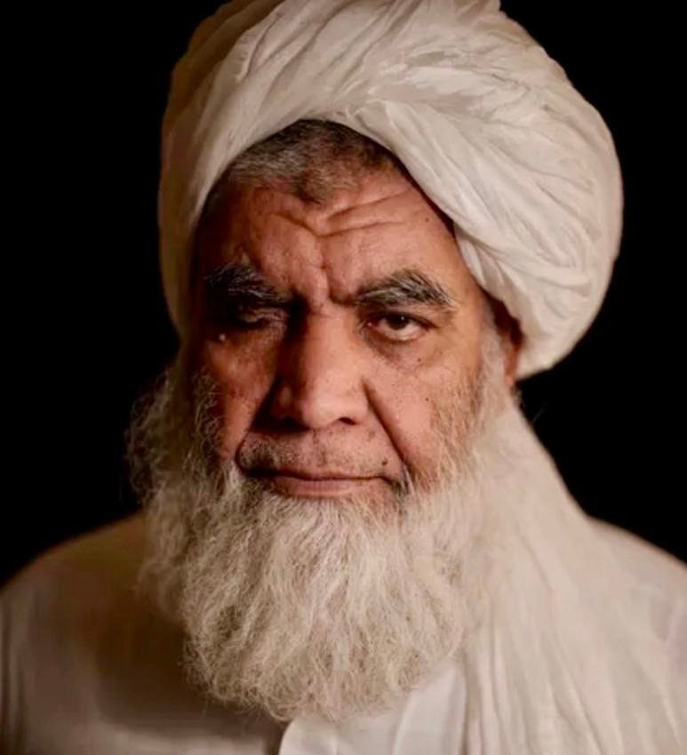 مقام طالبان: کارمندان ما به تلفن&zwnj;های هوشمند نیاز جدی دارند