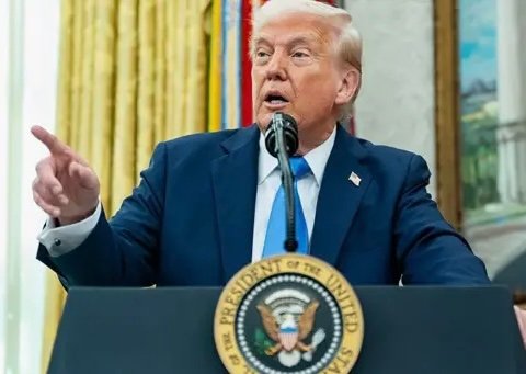 ترامپ: ناتو در جنگ ایران همکاری نکند، گرینلند را در دستور داریم