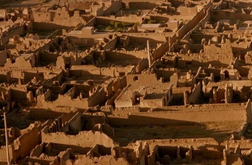 بررسی عوامل حمله و سقوط افشار