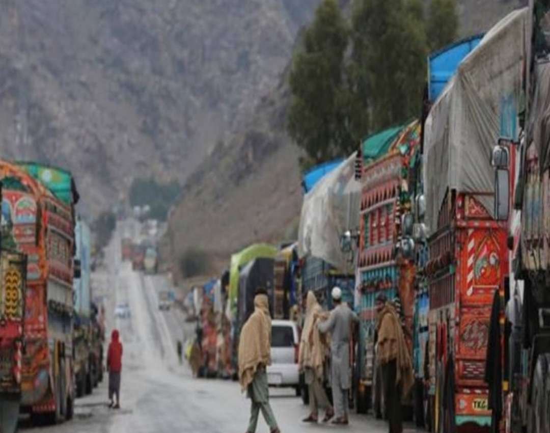پاکستان ۱۱ هزار کانتینر تاجران افغانستان را در کراچی توقف داده است