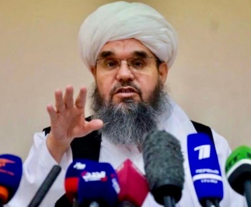 تخطی از حکم رهبر؛ دلاور ۲۲ عضو خانواده&zwnj;اش در هلال&zwnj;احمری گماشته است