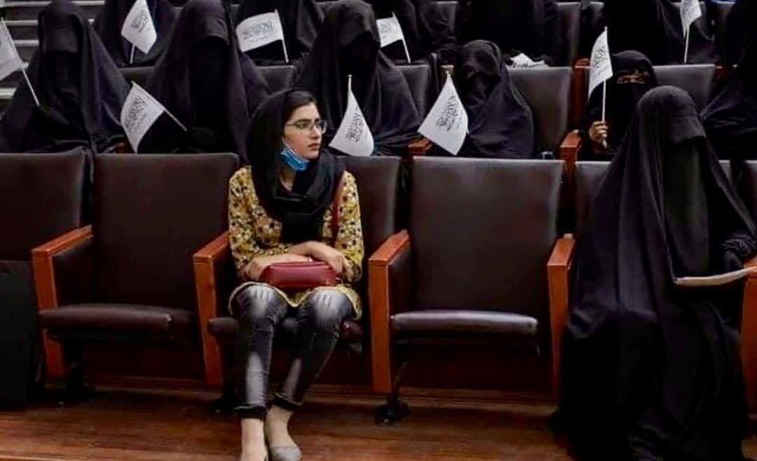 هویت زن افغانستانی؛ درتقاطع سنت و مدرنیته