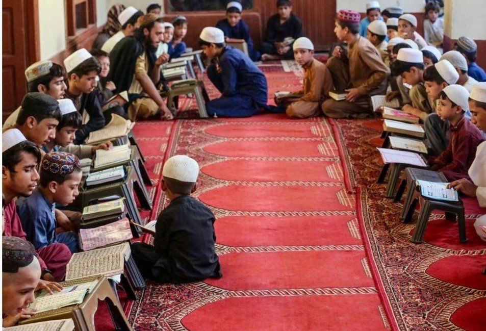 نشنل انترست: ۲۳ هزار مدرسه دینی آینده نسل&zwnj;های افغانستان را تهدید می&zwnj;کند
