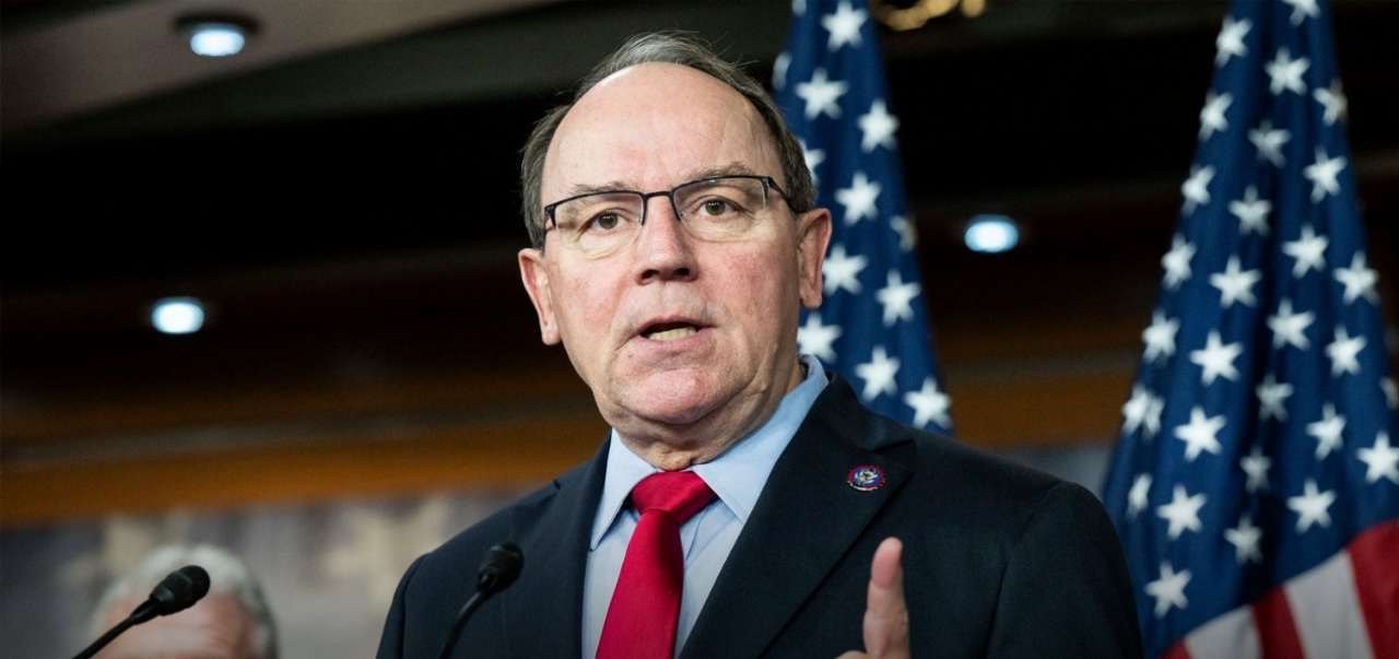 عضو کنگره آمریکا خواستار بازبینی اسناد پناهجویان افغانستانی شد