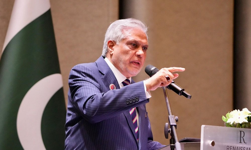 اسحاق دار: حمله&zwnj;های پاکستان به افغانستان بخشی از مبارزه با تروریزم است