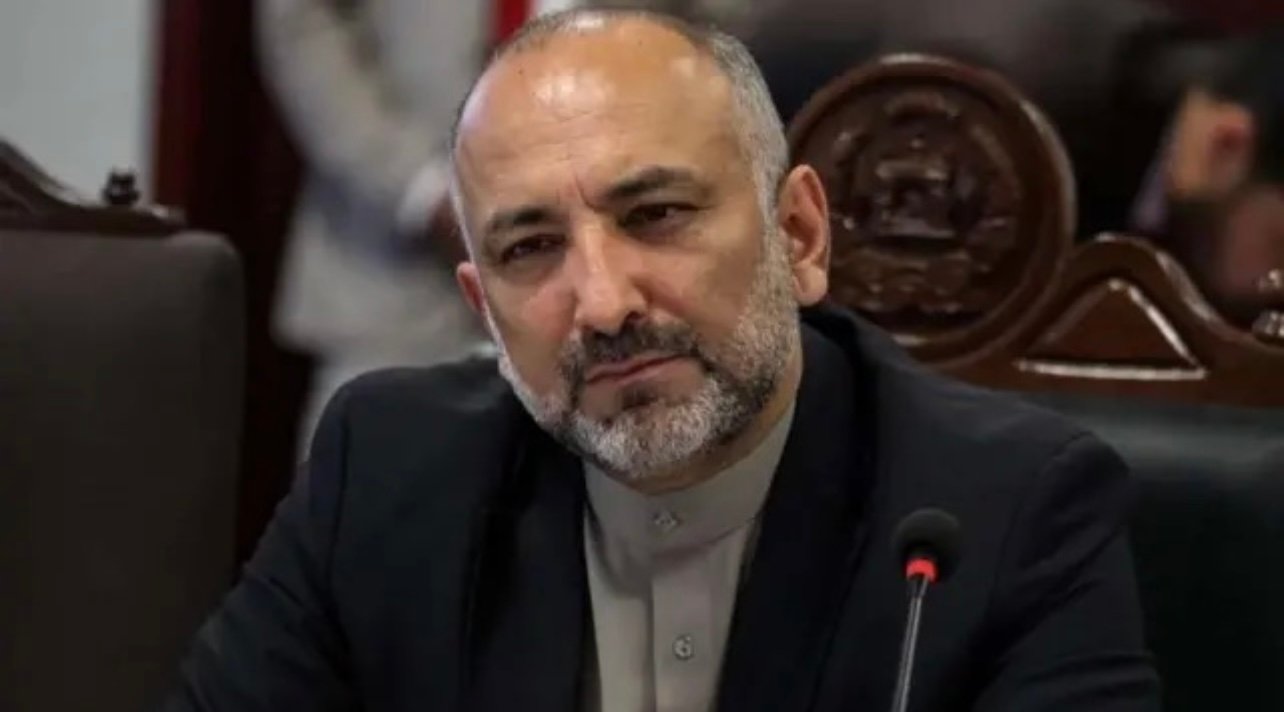 حنیف اتمر: آمریکا به مسئله افغانستان بازخواهد گشت