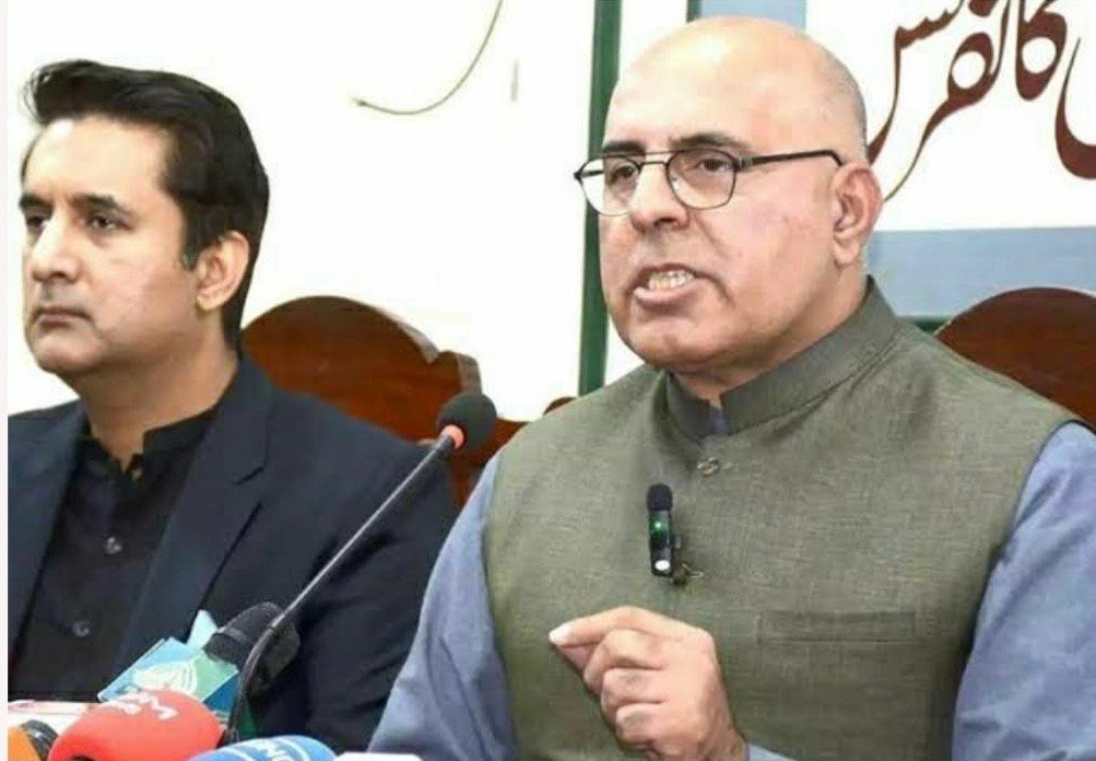 جان اچکزی به ملا برادر: این&zwnj;بار در کشور ما نیز جایی ندارید