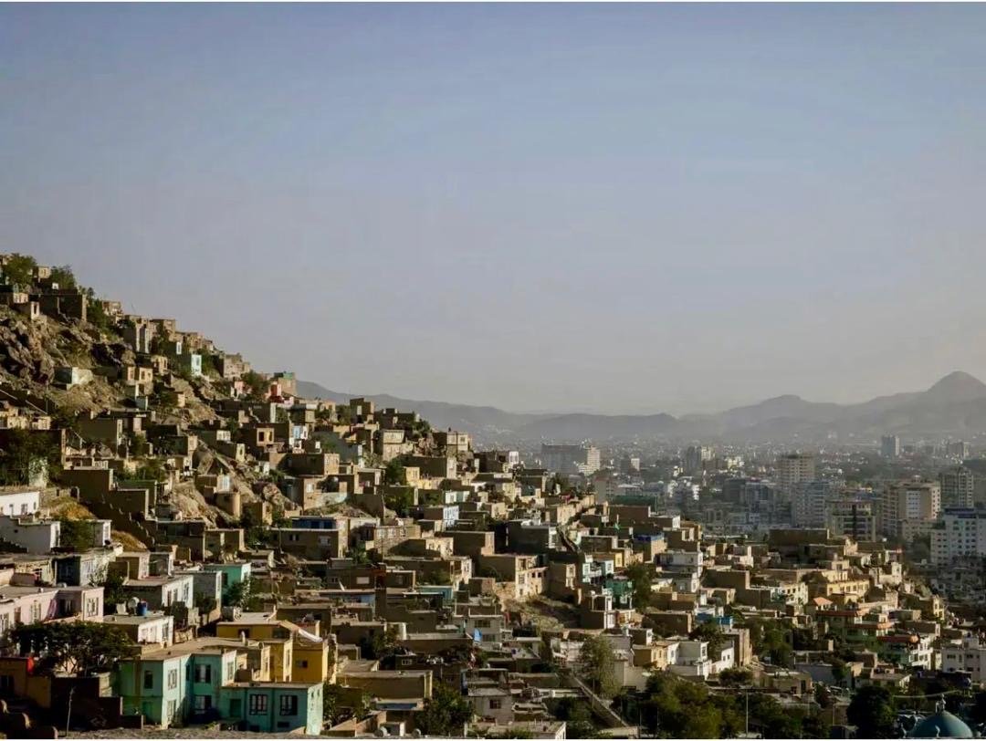 شهروندان: برق نیست، گرما زندگی روزمره را مختل کرده است