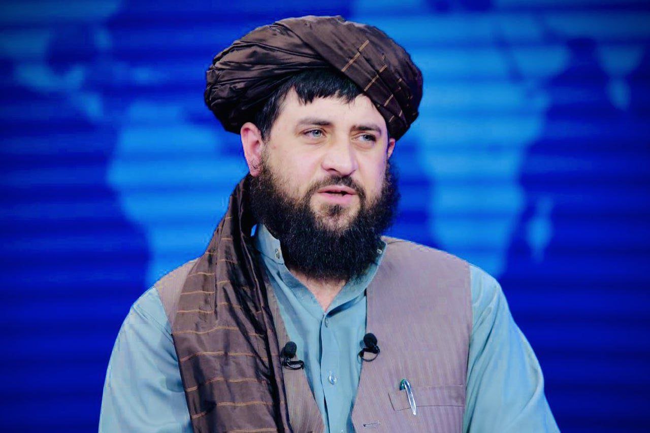 وزیر دفاع طالبان: فرزندان خود را به مدرسه&zwnj;ها بسپارید