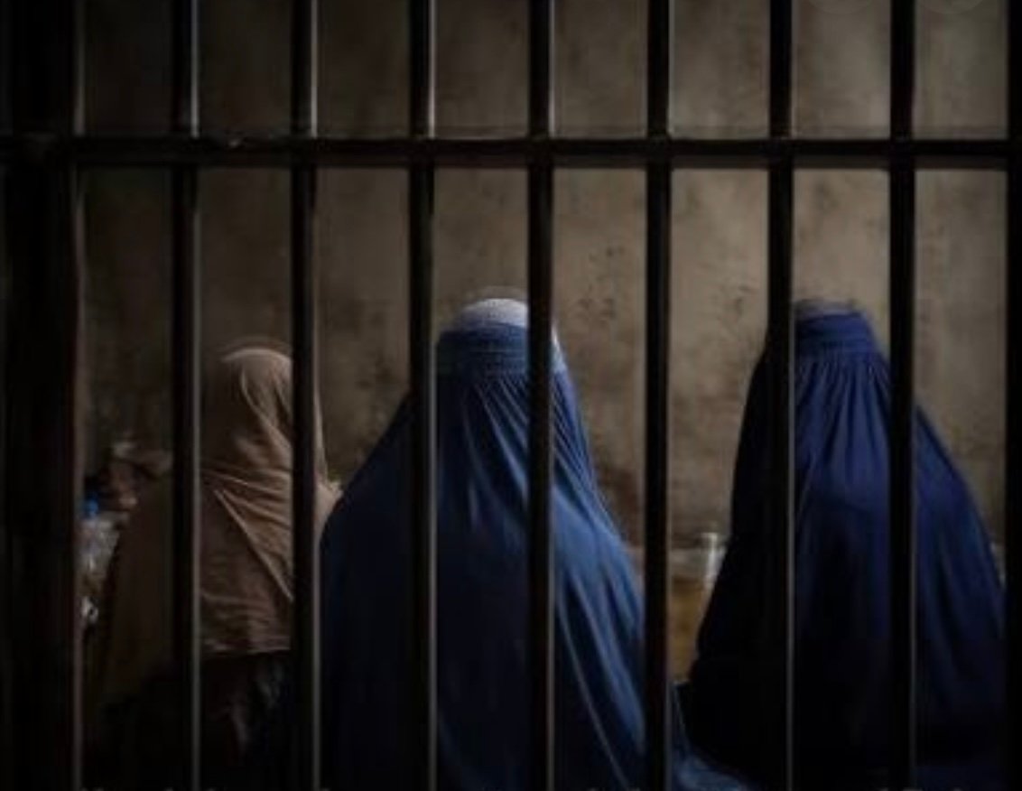 منابع: طالبان از زنان زندانی در سرپل عکاسی کرده و از آنان باجگیری می&zwnj;کنند