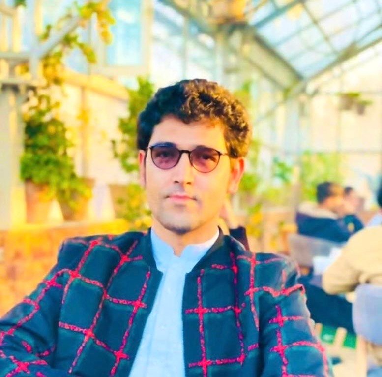 نیم&zwnj;قرآن&zwnj;باوری و نیم&zwnj;قانون&zwnj;پذیری