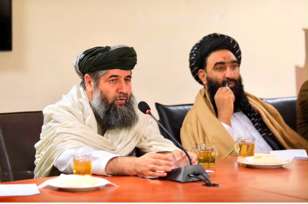 منابع: مولوی شمس&zwnj;الدین منصور تیل دولتی را میان نزدیکانش توزیع می&zwnj;کند