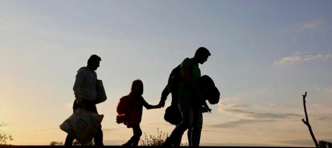 روایت مهاجر : تابستان ۱۴۰۰ جوش گرمی بود، کابل بوی ناامیدی میداد&hellip;.