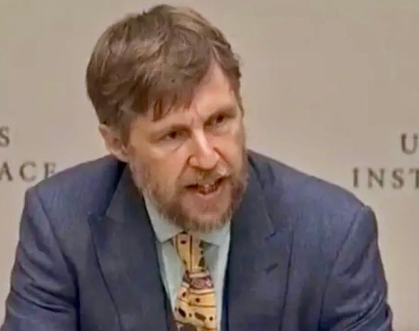 مایکل سمپل: طالبان برای جنگ داخلی احتمالی صف آرایی می&zwnj;کنند