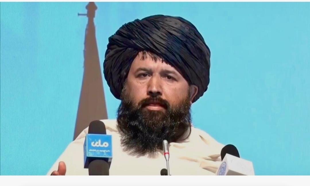 ندیم به دانشجویان پنجشیر:  از فعالیت سیاسی و احزاب فاصله بگیرید